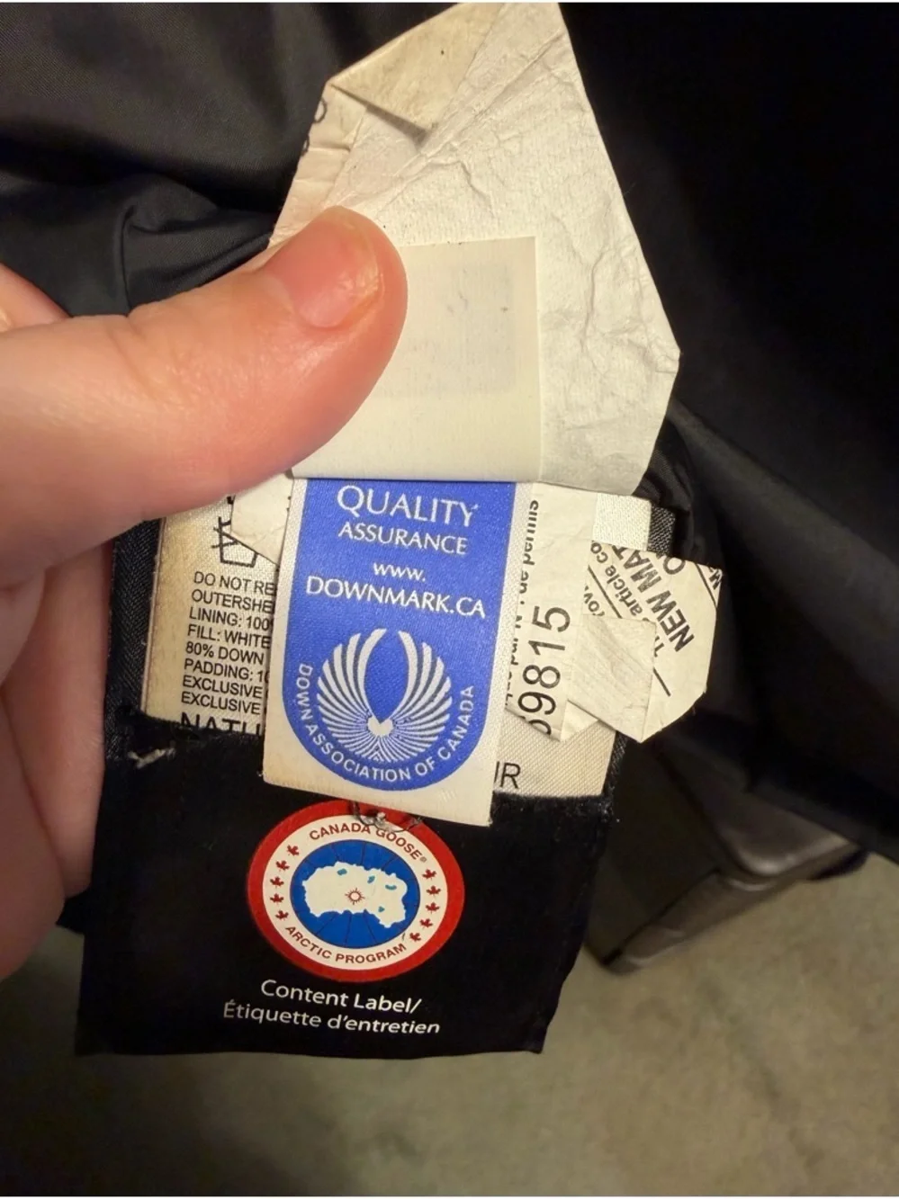 Authentic Canada goose jacket black size small - Picture 8 of 10